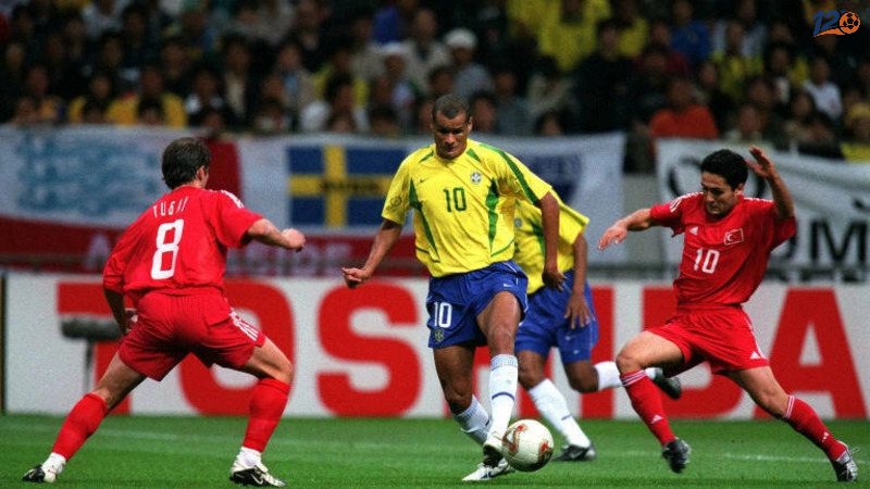 Bước ngoặt vô địch trong trận tứ kết gặp tuyển Anh