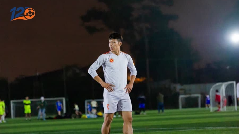 Cán Cris “làm mưa làm gió” từ sự giao thoa hiếm có giữa chuyên môn bóng đá và khả năng truyền thông