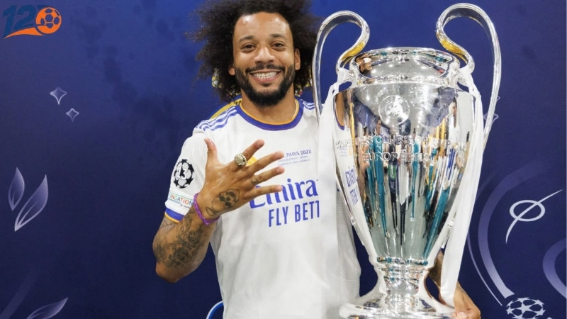 Marcelo (Brazil) - Chơi bóng theo kiểu nghệ sĩ