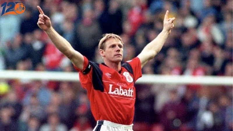 Stuart Pearce - Hậu vệ máu lửa nhất CLB Forest