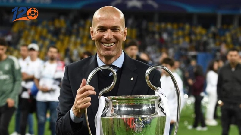 real madrid zinedine zidane gắn bó với CLB trên cương vị huấn luyện viên