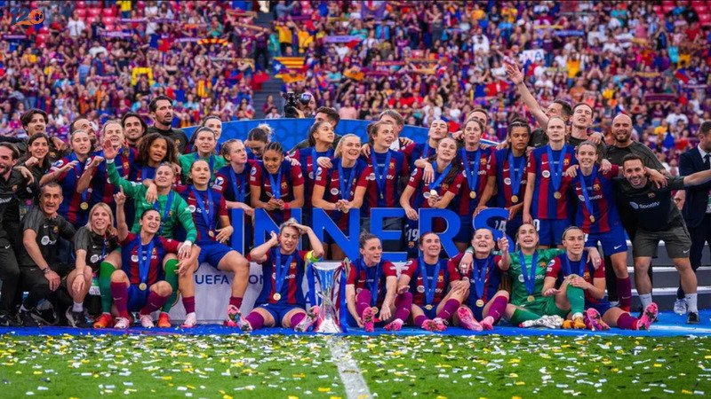 Barcelona giành vinh quang với nhiều thành tích