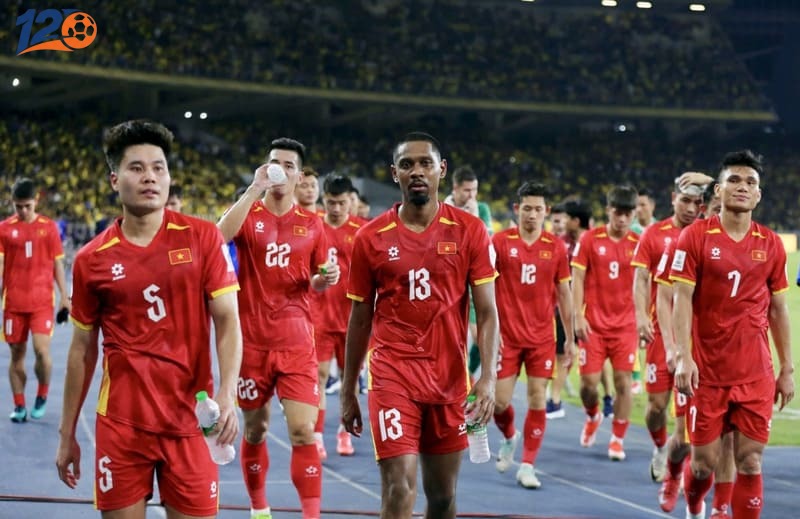 Diện mạo mới của tuyển Việt Nam với dàn sao nhập tịch