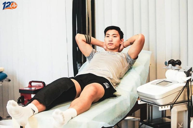 Hành trình điều trị chấn thương và nổ lực của Đoàn Văn Hậu