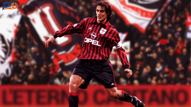 Hậu vệ Paolo Maldini - Tượng đài của CLB AC Milan