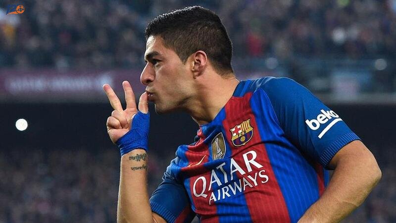 Suarez là cầu thủ nhận khá nhiều án phạt phi thể thao